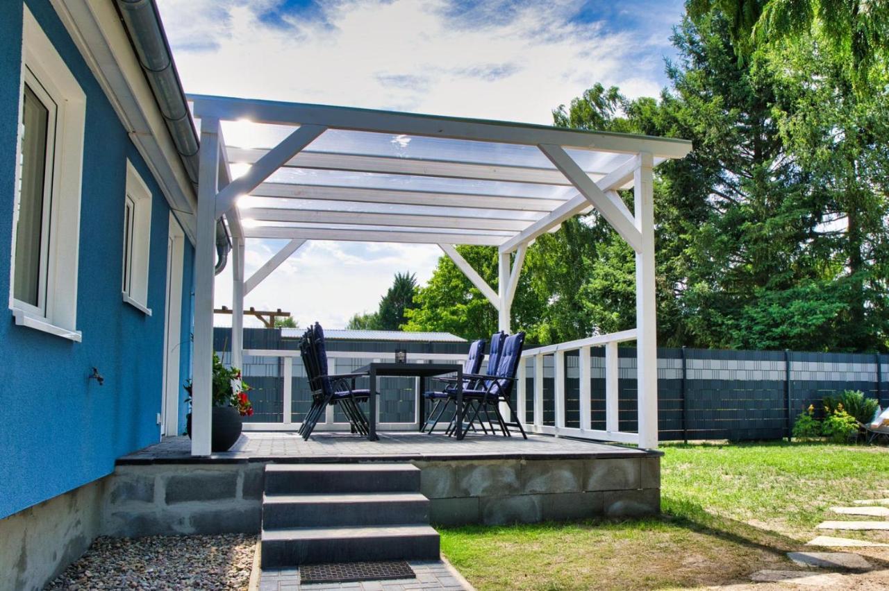 Ferienhaus Waldgefluester 70 Qm I Ueberdachte Terrasse I 2 Schlafzimmer I Strandnah Joachimsthal  Kültér fotó